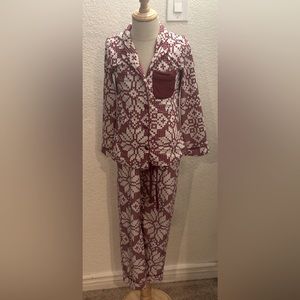 Sweet Honey 6y collared pajama set snowflake Poinsettias hearts